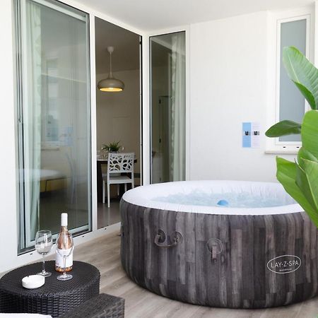 Appartamento Apulialux Polignano High Class / Jacuzzi + Parking Polignano a Mare Esterno foto