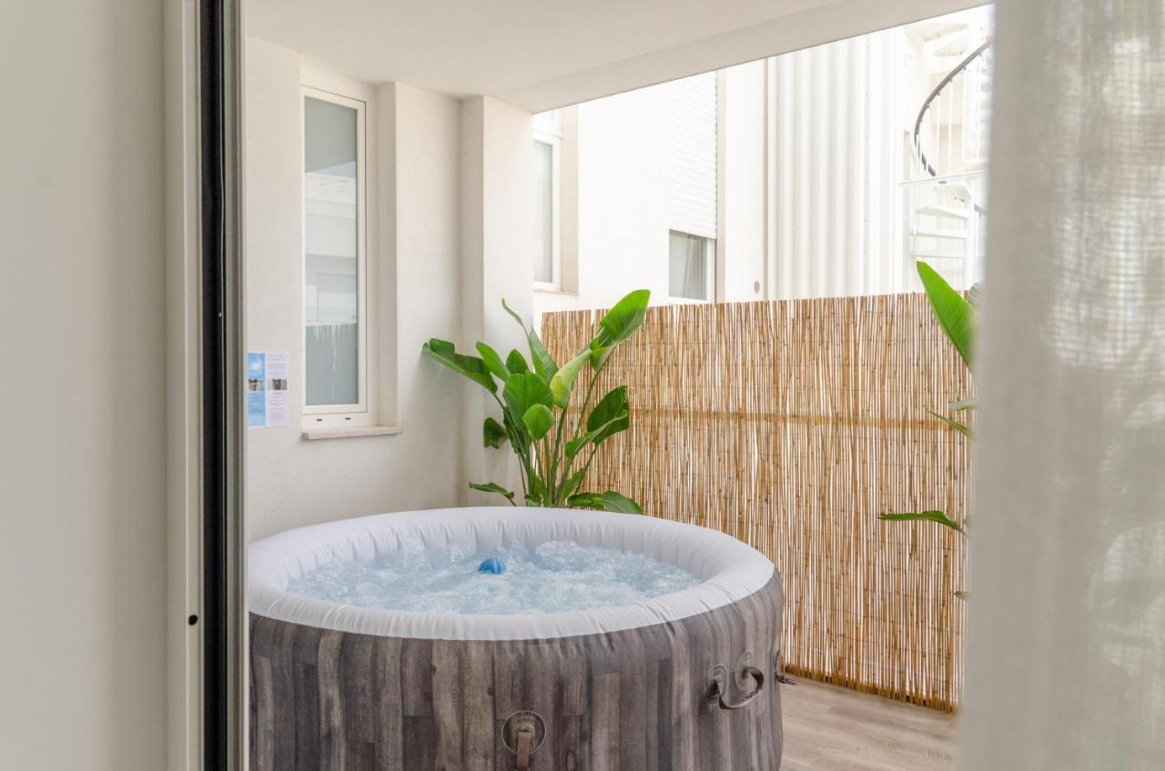 Appartamento Apulialux Polignano High Class / Jacuzzi + Parking Polignano a Mare Esterno foto